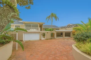 ON THE BEACHFRONT | ULTRA-RARE UMHLANGA ROCKS OPPORTUNITY