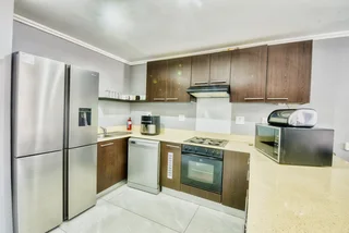 Smart, Stylish, Central - 2 bed 2 bath Umhlanga Haven