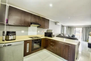 Smart, Stylish, Central - 2 bed 2 bath Umhlanga Haven