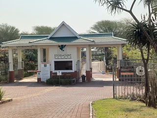 Charming 3-Bedroom Townhouse for Sale in Edgemount Estate