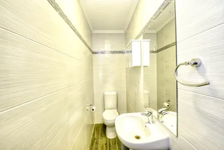 Smart, Stylish, Central - 2 bed 2 bath Umhlanga Haven