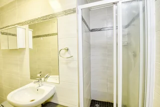 Smart, Stylish, Central - 2 bed 2 bath Umhlanga Haven