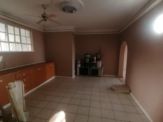 A Spacious 3 Bedroom Apartment with Harbour views in the Esplanade  For Sale