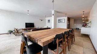 Exclusive 3 Bedroom Ground Floor Beachfront Apartment on Marine Drive Umhlanga Rocks