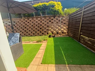 Charming 3-Bedroom Townhouse for Sale in Edgemount Estate