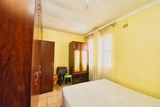 Spacious 5 Bedroom Home For Sale in Sunford