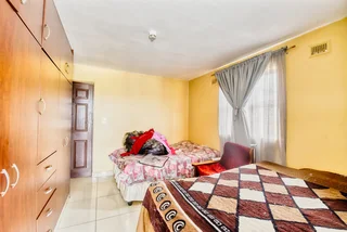 Spacious 5 Bedroom Home For Sale in Sunford