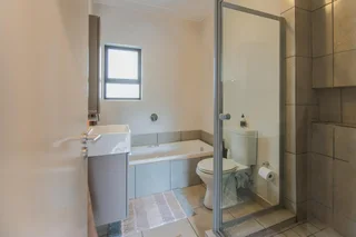 2 Bedroom furnished unit to rent in Broadacres