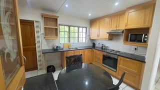 Sleek Architectural Gem | 3bed 3bath Masterpiece