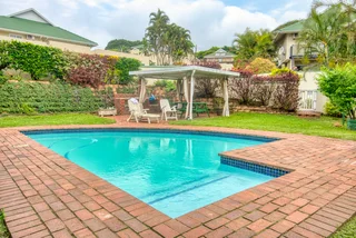 4 Bedroom Duplex For Sale in Somerset Park