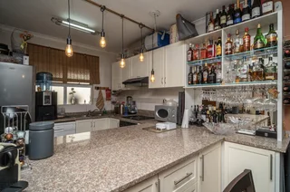 2 Bedroom Apartment Available for Sale in Umhlanga Ridge.