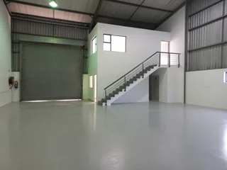 Warehouse Available to Let in Brairdene