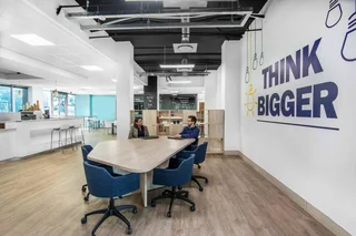 Book a reserved coworking spot in Spaces Design Quarter