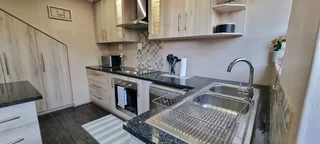 EXQUISITE RENOVATED UNIT!