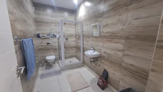 Modern 3 bedroom apartment with stylish finishes