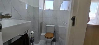 Prime  Property Presents A Stunning One  Bedroom Apartment Situated In Umhlanga Ridge