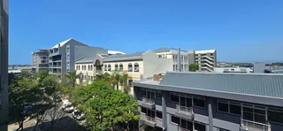 Prime  Property Presents A Stunning One  Bedroom Apartment Situated In Umhlanga Ridge