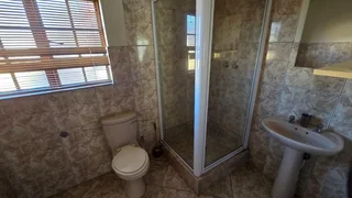 Neat Facebrick Family Home – Well Located &amp; Move-In Ready