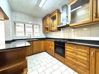 Charming 3-Bedroom Home in Secure Musgrave Complex – Prime Location!