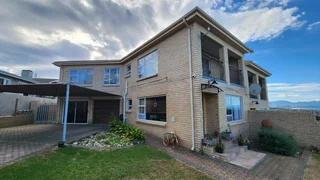 House For Sale in Mossel Bay