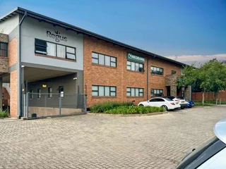 Book open plan office space for businesses of all sizes in Regus Five &#64; Dolorite