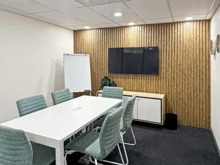 Private office space for 4 persons in Regus Five @ Dolorite