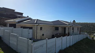House For Sale in Island View, Mossel Bay