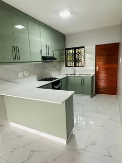 Modern, new secured unit to let