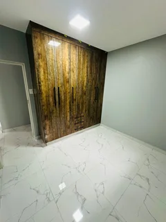 Modern, new secured unit to let