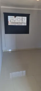 Freestanding 3 bed house to let