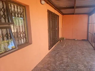 Charming Semi-detached home for sale in Riviera