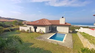 Grand modern home with uniterupted sea views in Coral Beach Estate