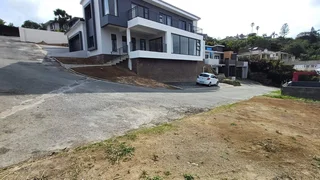 Elevated plot with views of Nahoon River Valley