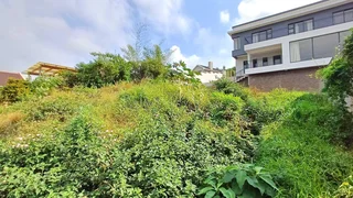 Elevated plot with views of Nahoon River Valley