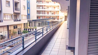 Apartment ...a Convenientl Walk To Gateway