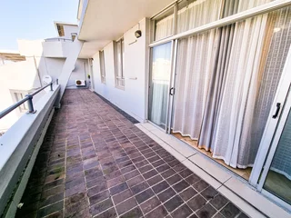 Charming 3-Bedroom Apartment with Sea Views in Umhlanga