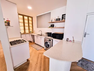 Charming 3-Bedroom Apartment with Sea Views in Umhlanga