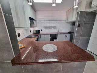 Beautiful 3-Bedroom Apartment with Sea Views in Umhlanga