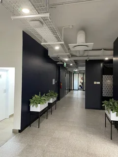 PREMIUM GRADE OFFICE - LA LUCIA RIDGE