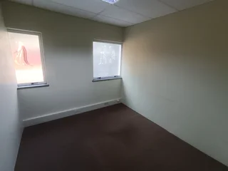 Premium grade office available to let in the prestigious La Lucia Ridge.