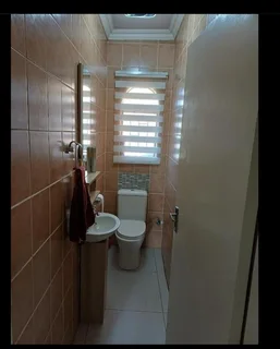 **Unparalleled Versatility and Space in Coveted Brackenhurst**