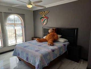 **Unparalleled Versatility and Space in Coveted Brackenhurst**