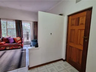 **Charming Three-Bedroom Home with Modern Amenities in Upper Brackenhurst**