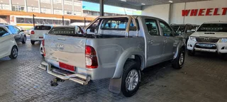 NEAT Toyota Hilux 3.0 D-4D D/Cab Raider Legend 45 AT for sale!