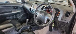 NEAT Toyota Hilux 3.0 D-4D D/Cab Raider Legend 45 AT for sale!
