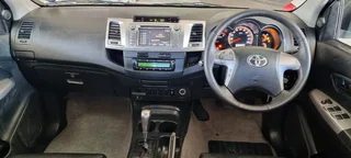 NEAT Toyota Hilux 3.0 D-4D D/Cab Raider Legend 45 AT for sale!