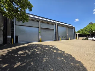Neat Warehouse available To Let in a secure 24hr Industrial Park.