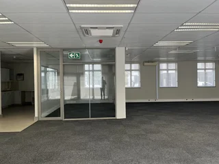 300 m2 Ground Floor office To Let in Century City