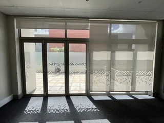 300 m2 Ground Floor office To Let in Century City