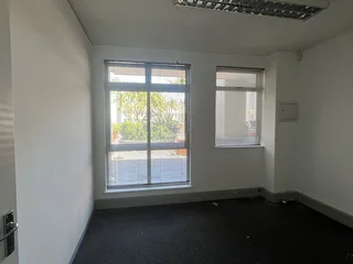 352 m2 Ground Floor office to let in Century City